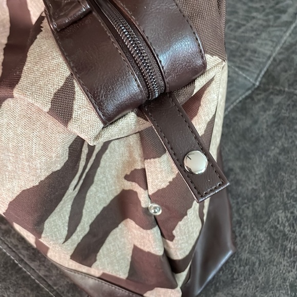Brown Zebra Tote 🦓 - Picture 6 of 12